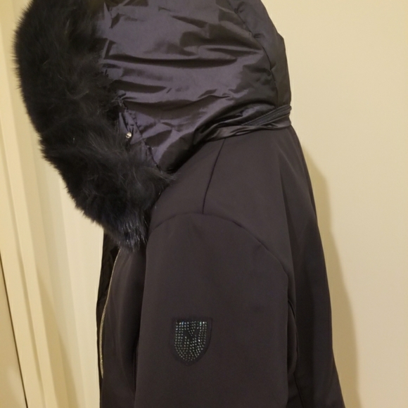 M.Miller - Picture 12 of 14